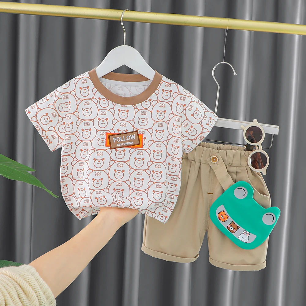 Костюм детский летний из футболки и шортов для мальчиков и девочек
Костюм детский летний из футболки и шортов для мальчиков и девочек