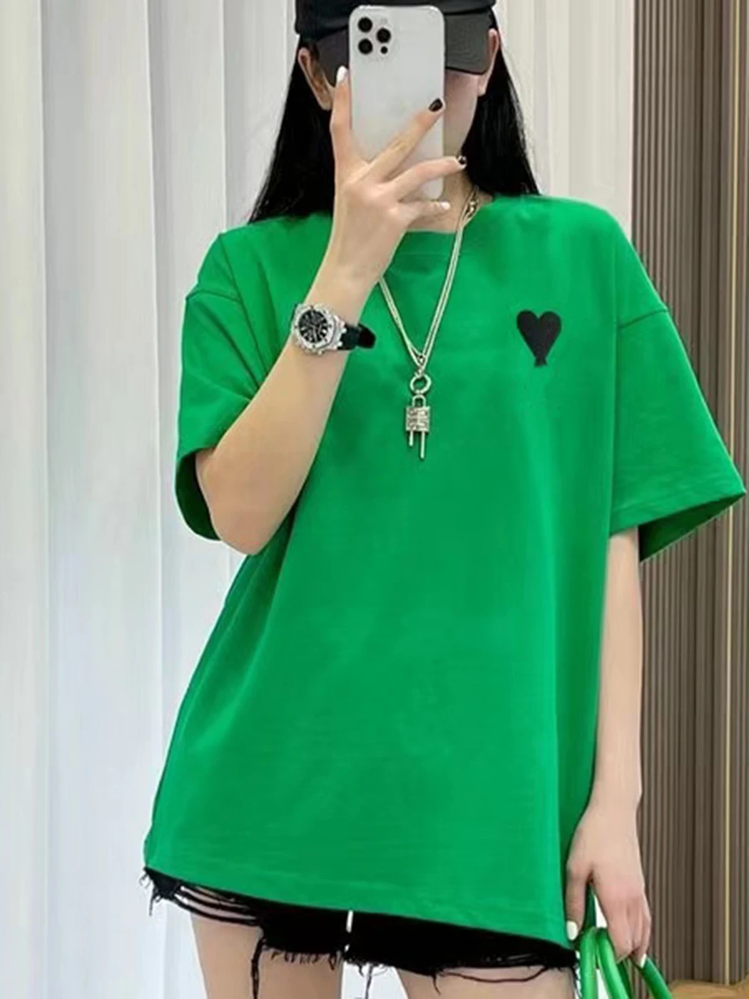 Heart Graphic Embroidered Top T-shirt Women Casaul Streetwear Short Sleeve O-neck Tees Y2k Clothes Lovers Couple 2022 Summer 
Heart Graphic Embroidered Top T-shirt Women Casaul Streetwear Short Sleeve O-neck Tees Y2k Clothes Lovers Couple 2022 Summer