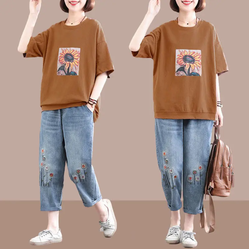 4XL Women's Summer Two Pieces Set 2022 Casual Short Sleeve Tshirt + High Waist Jeans Lady Loose Denim Pants Suit E74
4XL Women's Summer Two Pieces Set 2022 Casual Short Sleeve Tshirt + High Waist Jeans Lady Loose Denim Pants Suit E74