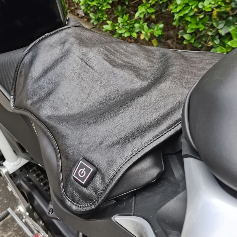 3 Gear Temperature Control for Winter Warmer Riding Motorcycle Cushion Electric Heated Mat Pad Waterproof
3 Gear Temperature Control for Winter Warmer Riding Motorcycle Cushion Electric Heated Mat Pad Waterproof