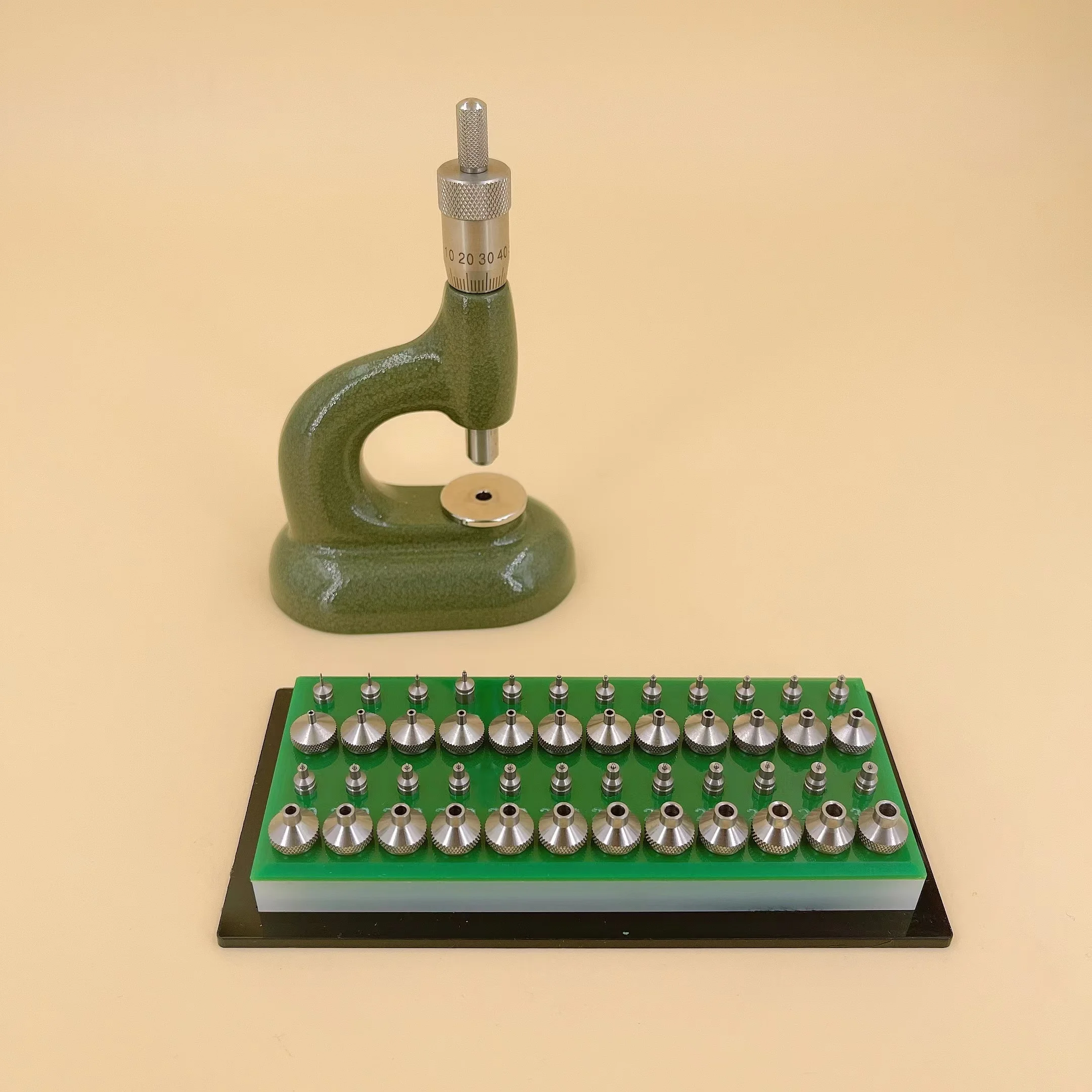 Clone Horia MSA 13.100 (Bergeon 5372) Watchmaker's Jewelling Tool With Micrometric Screw 4mm&4mm
Clone Horia MSA 13.100 (Bergeon 5372) Watchmaker's Jewelling Tool With Micrometric Screw 4mm&4mm