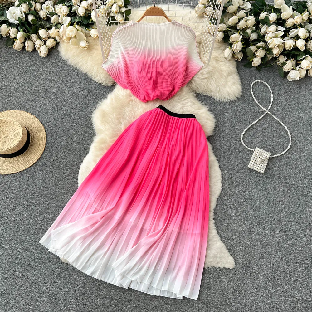 VANOVICH Gradient Color Women's Summer New European and American Batwing Sleeve Tops High Waist Pleated Skirt Two-piece Set
VANOVICH Gradient Color Women's Summer New European and American Batwing Sleeve Tops High Waist Pleated Skirt Two-piece Set