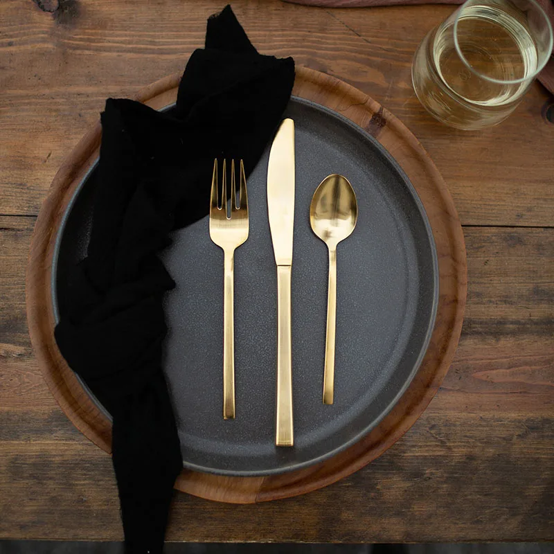 12 pcs per lot sacred and solemn wedding decoration black table tea towel Canada popular 100% cotton guaze table napkins 
12 pcs per lot sacred and solemn wedding decoration black table tea towel Canada popular 100% cotton guaze table napkins