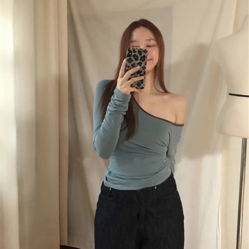 Spring and Autumn Basic Fashion Outer Wear Bottoming Shirt Tight-fitting Temperament Round Neck Long-sleeved T-shirt Tight Top
Spring and Autumn Basic Fashion Outer Wear Bottoming Shirt Tight-fitting Temperament Round Neck Long-sleeved T-shirt Tight Top