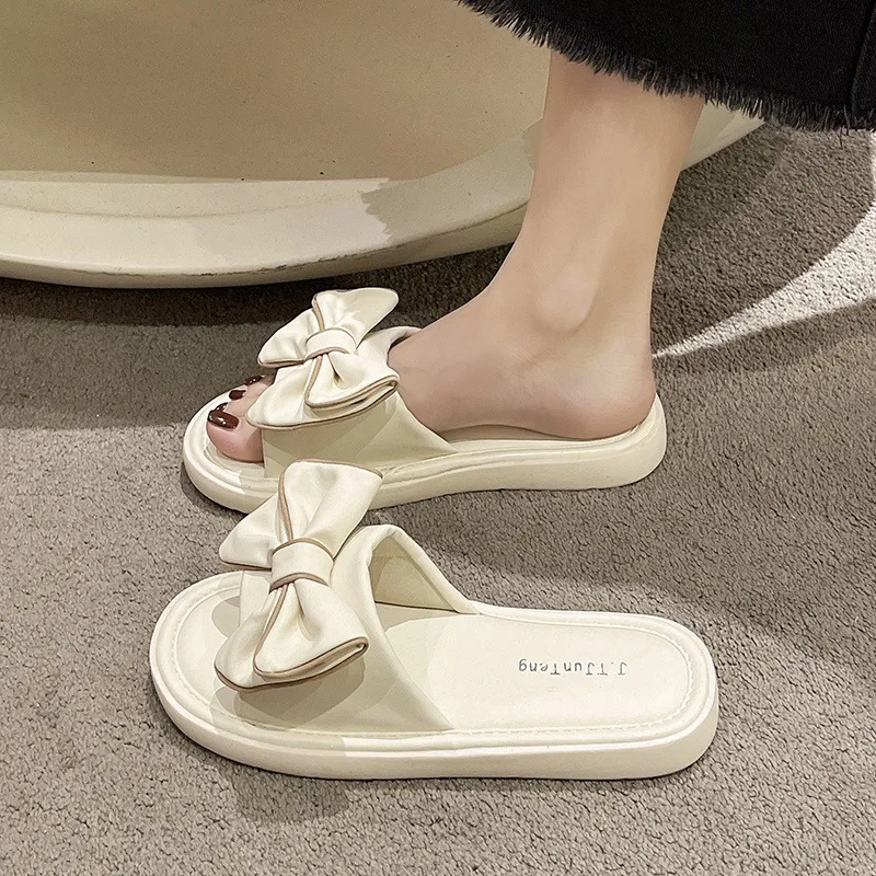 Shoes Summer Clogs Woman Butterfly-Knot Slippers Soft Luxury Slides Pantofle Platform Low Beach Comfort Flat Designer 2023 Rubbe
Shoes Summer Clogs Woman Butterfly-Knot Slippers Soft Luxury Slides Pantofle Platform Low Beach Comfort Flat Designer 2023 Rubbe
