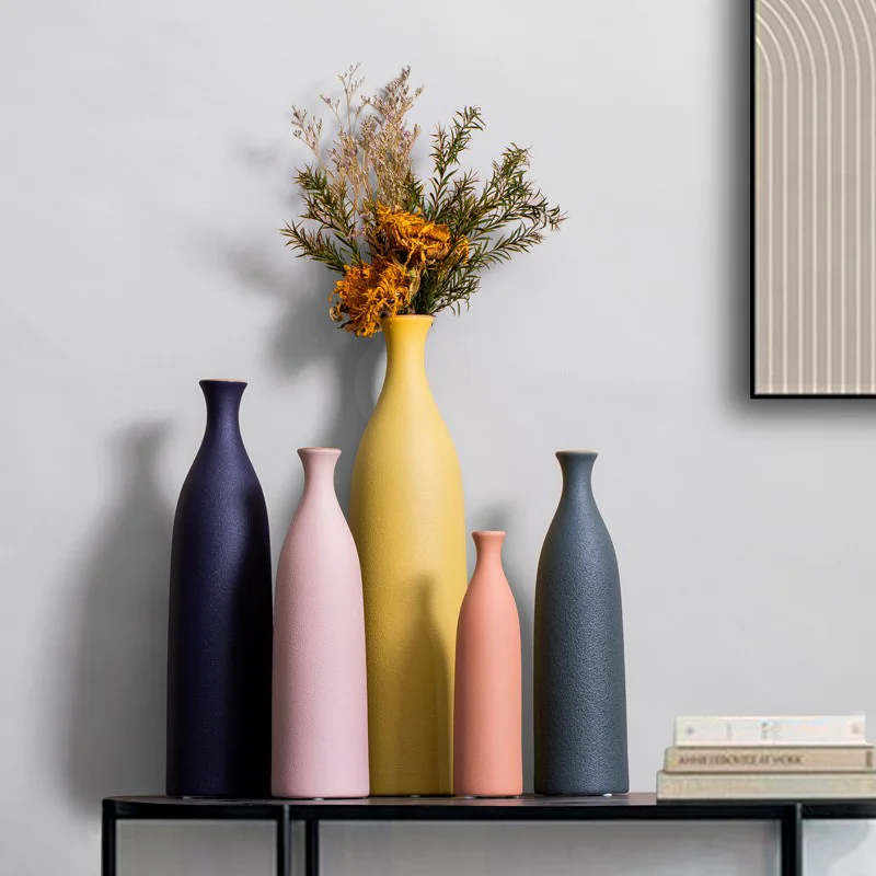 

Скандинавская керамическая ваза с маленьким горлышком, сухие цветы, искусственные цветы и цветочная композиция, креативная поверхность стола, мягкое украшение для мебели