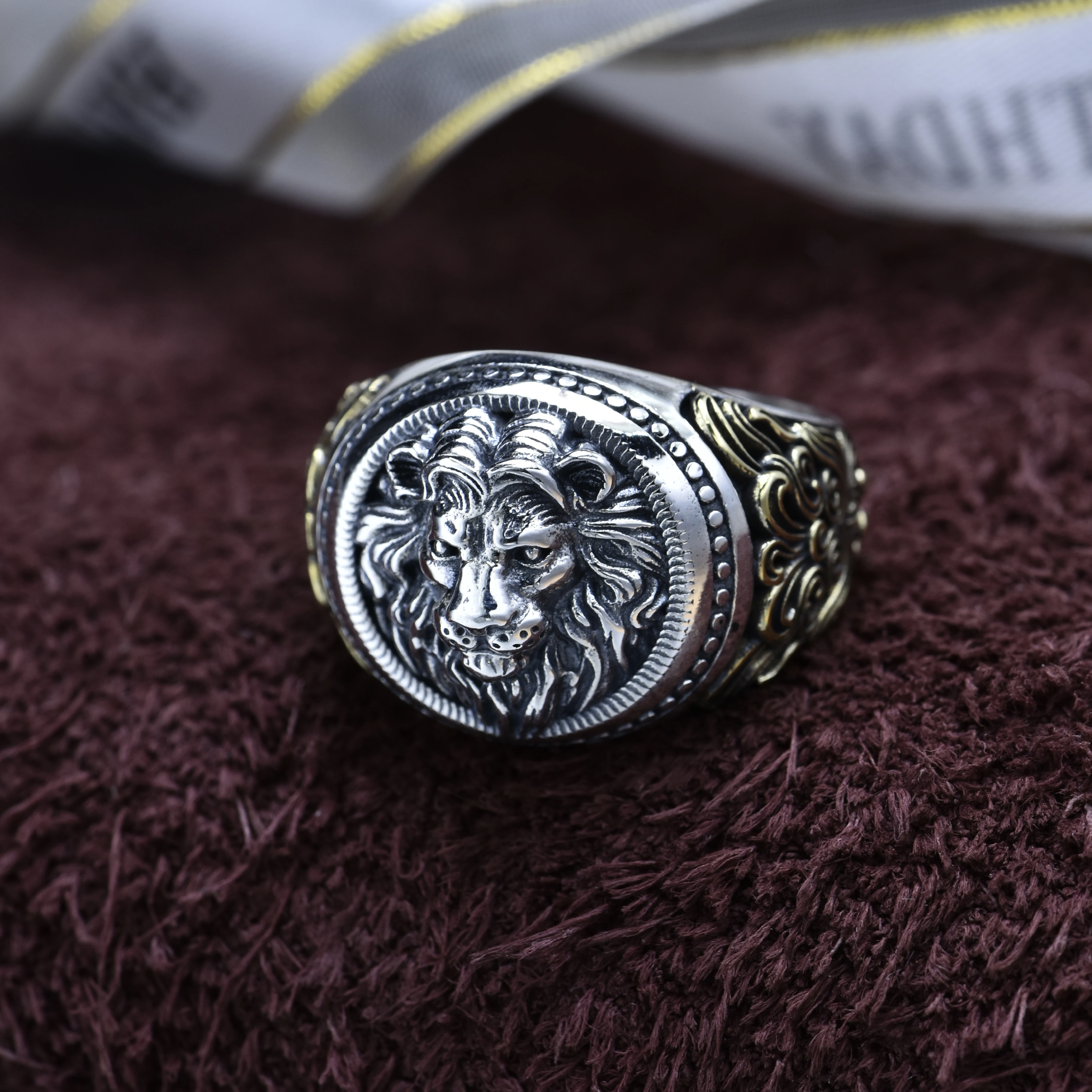 

New Design King Arthur Forest Lion Seiko Ring 925 Silver Jewelry Sterling Silver Inlaid Brass Personality Ring Male