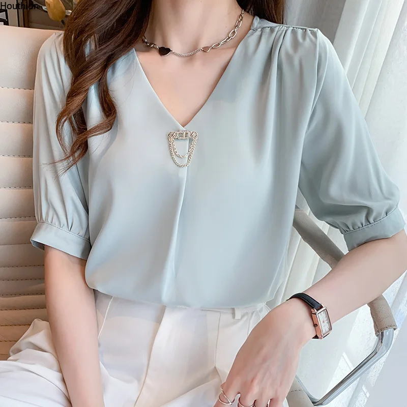 Chiffon Slim Women's Blouses New Casual Blusas Fashion Short Sleeve Top Solid Color Metal Sheets V-neck Pullover Summer 
Chiffon Slim Women's Blouses New Casual Blusas Fashion Short Sleeve Top Solid Color Metal Sheets V-neck Pullover Summer