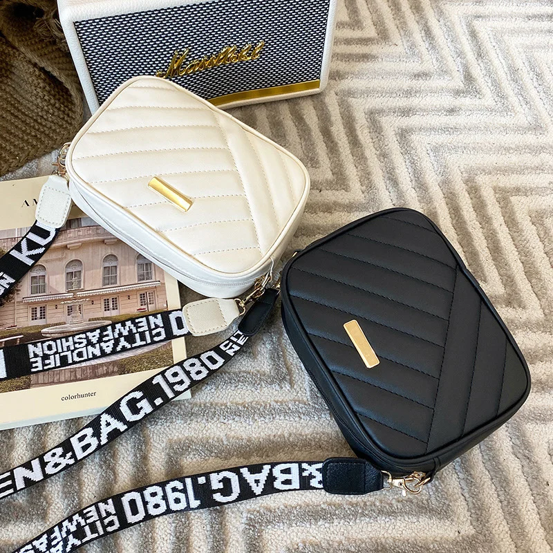 New Arrival Fashion Women's Small Crossbody Bag PU Leather Messenger Bag Zipper Handbag Purse Summer Travel Bag for Female
New Arrival Fashion Women's Small Crossbody Bag PU Leather Messenger Bag Zipper Handbag Purse Summer Travel Bag for Female