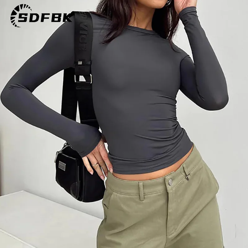 Long Sleeve Y2K Slim Fit Shirt Women Casual Streetwear Basic Tee Fashion Cropped Tops O Neck Sexy Skinny Solid Ladies T Shirts
Long Sleeve Y2K Slim Fit Shirt Women Casual Streetwear Basic Tee Fashion Cropped Tops O Neck Sexy Skinny Solid Ladies T Shirts