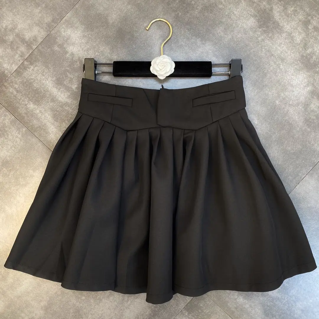 2022 Autumn Fake Pocket Decoration Pinch Pleated Dark Black Golf Sports Skirt Small Woman All-match Skirt Trend
2022 Autumn Fake Pocket Decoration Pinch Pleated Dark Black Golf Sports Skirt Small Woman All-match Skirt Trend