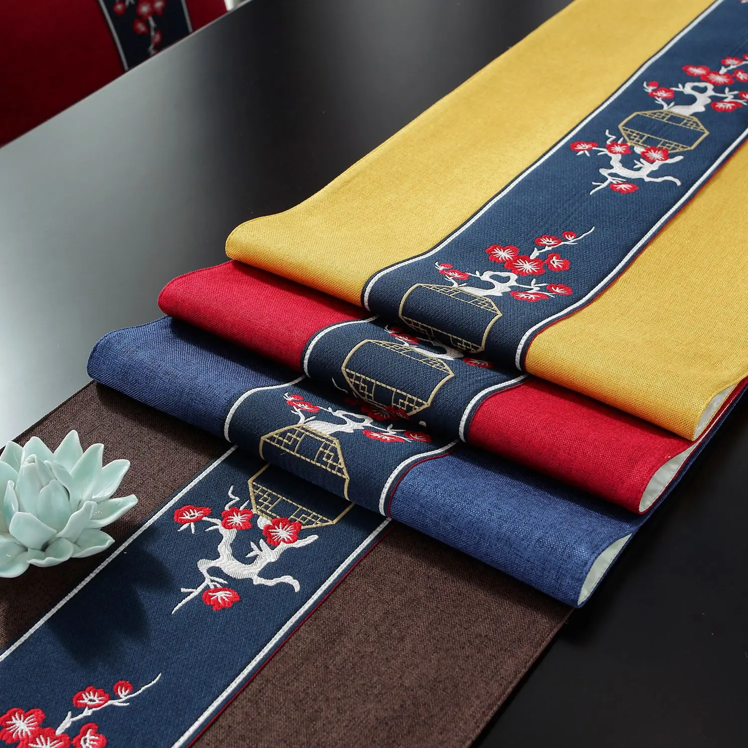 Table Runner Tablecloth Dining Table Decoration Cloth Runners Vintage Flower Wedding Party Anniversary Boho Decor Coffee Cabinet
Table Runner Tablecloth Dining Table Decoration Cloth Runners Vintage Flower Wedding Party Anniversary Boho Decor Coffee Cabinet