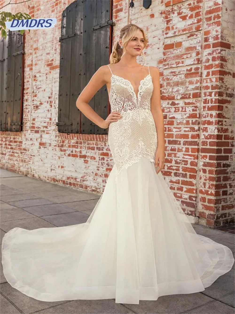 Sexy Spaghetti Straps Deep V-neck Bridal Gown Beach Mermaid Appliques Wedding Dress Bohemian Vestidos De Novia
Sexy Spaghetti Straps Deep V-neck Bridal Gown Beach Mermaid Appliques Wedding Dress Bohemian Vestidos De Novia