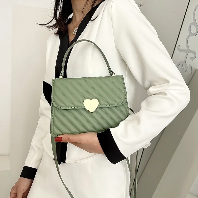 Women Luxury Embroidery Retro Shoulder HandbagThread Quilted Crossbody Bag Designer PU Leather Tote Bags Lady Para Mujer
Women Luxury Embroidery Retro Shoulder HandbagThread Quilted Crossbody Bag Designer PU Leather Tote Bags Lady Para Mujer