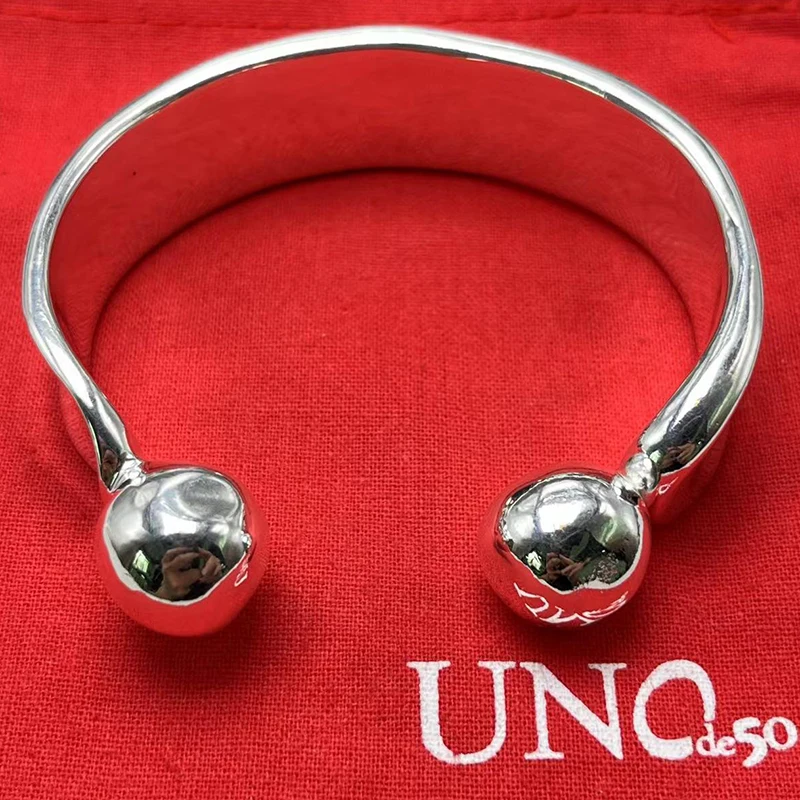 2023 New UNOde50 Hot Selling European and American Fashion Trend Exquisite Bracelet Women's Romantic Jewelry Gift Bag
2023 New UNOde50 Hot Selling European and American Fashion Trend Exquisite Bracelet Women's Romantic Jewelry Gift Bag