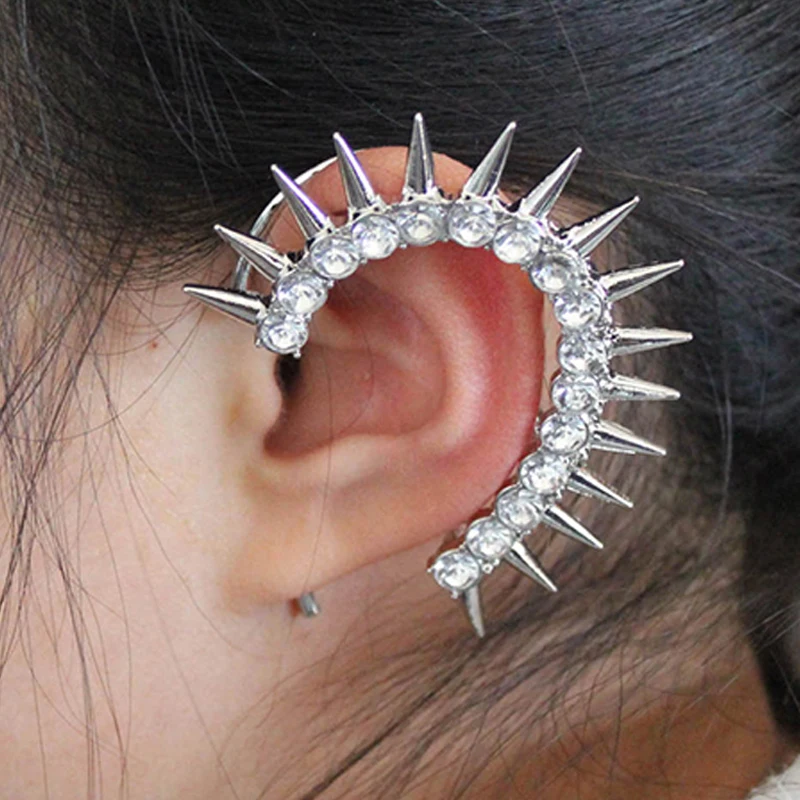 New diamond-studded punk rivets earrings retro gothic earrings without pierced ear clips Korean earrings for men and women
New diamond-studded punk rivets earrings retro gothic earrings without pierced ear clips Korean earrings for men and women