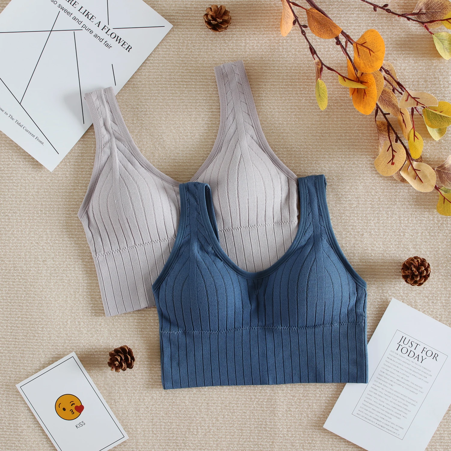 Women Fitness Running Vest Yoga Bras Sports Type Yoga Underwear Padded Crop Tops Underwear Gym Top Yoga Sport Bra Breathable
Women Fitness Running Vest Yoga Bras Sports Type Yoga Underwear Padded Crop Tops Underwear Gym Top Yoga Sport Bra Breathable