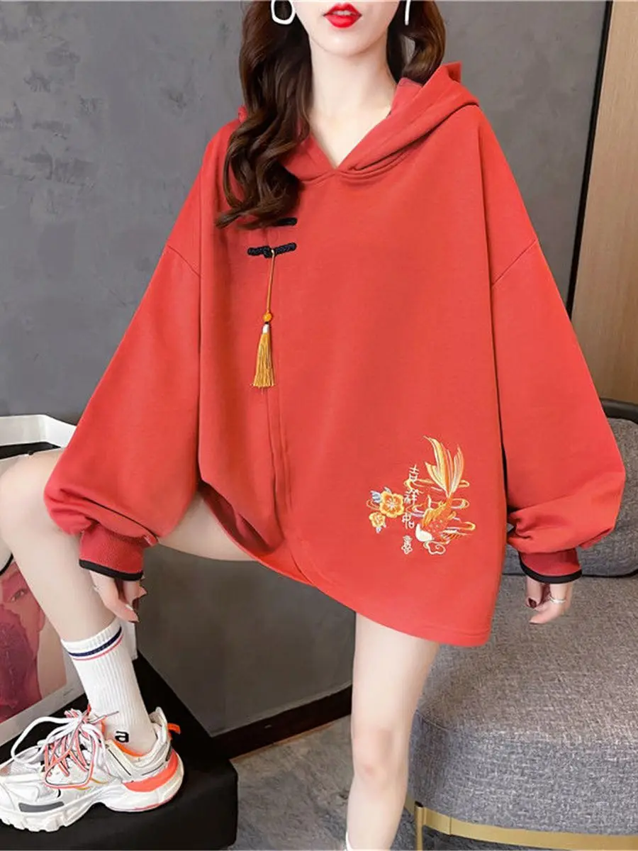 2023 Red Chinese Fish Embroidery Sweatshirt Women Loose Autumn Fashion Tops Femme Vintage Korean Oversized Kawaii Hoodie Girl
2023 Red Chinese Fish Embroidery Sweatshirt Women Loose Autumn Fashion Tops Femme Vintage Korean Oversized Kawaii Hoodie Girl