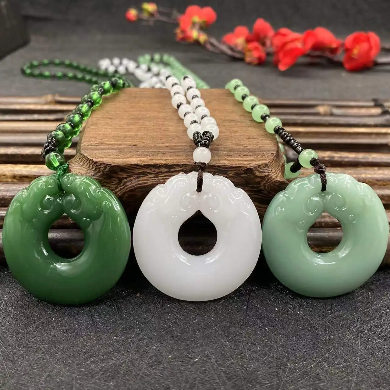Natural Green Chinese Jade Dragon Pendant Beads Necklace Fashion Charm Jadeite Jewelry Carved Amulet Gifts for Women Men
Natural Green Chinese Jade Dragon Pendant Beads Necklace Fashion Charm Jadeite Jewelry Carved Amulet Gifts for Women Men