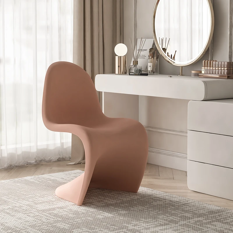 Luxury Nordic Dining Chair Modern Hotel Office Living Room Chairs Plastic Lounge Sedie Sala Da Pranzo Interior Decoration
Luxury Nordic Dining Chair Modern Hotel Office Living Room Chairs Plastic Lounge Sedie Sala Da Pranzo Interior Decoration