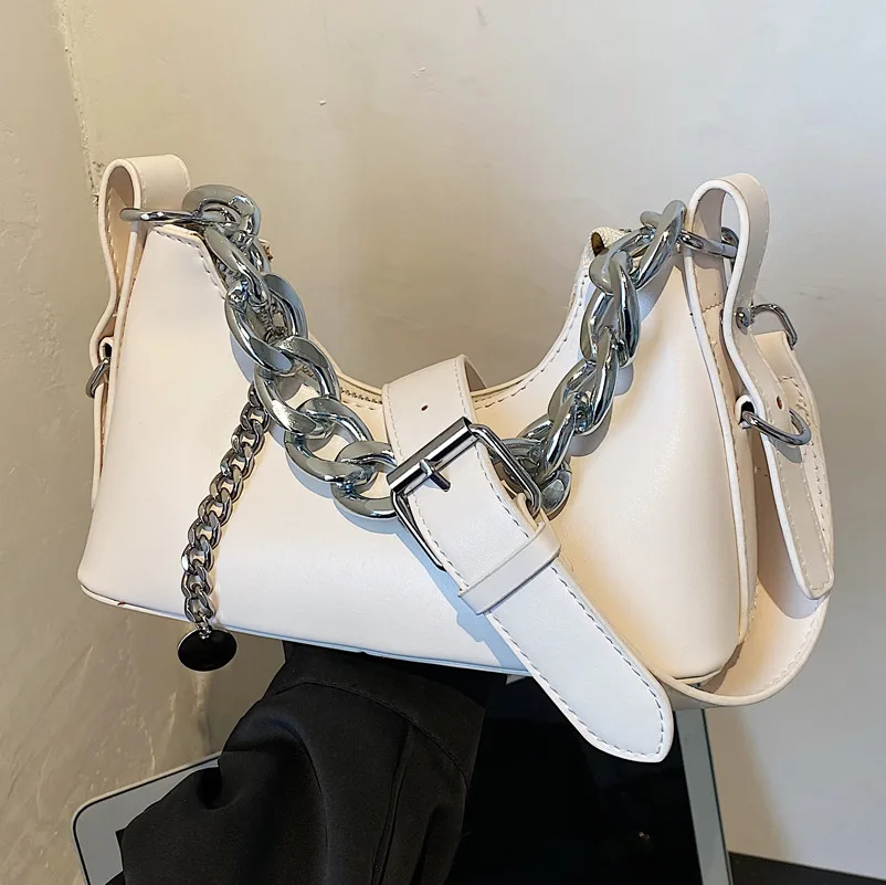 High-quality Underarm Bag Women's Bag 2022 New Summer All-match Fashion Chain Shoulder Bag Simple Messenger Bag
High-quality Underarm Bag Women's Bag 2022 New Summer All-match Fashion Chain Shoulder Bag Simple Messenger Bag