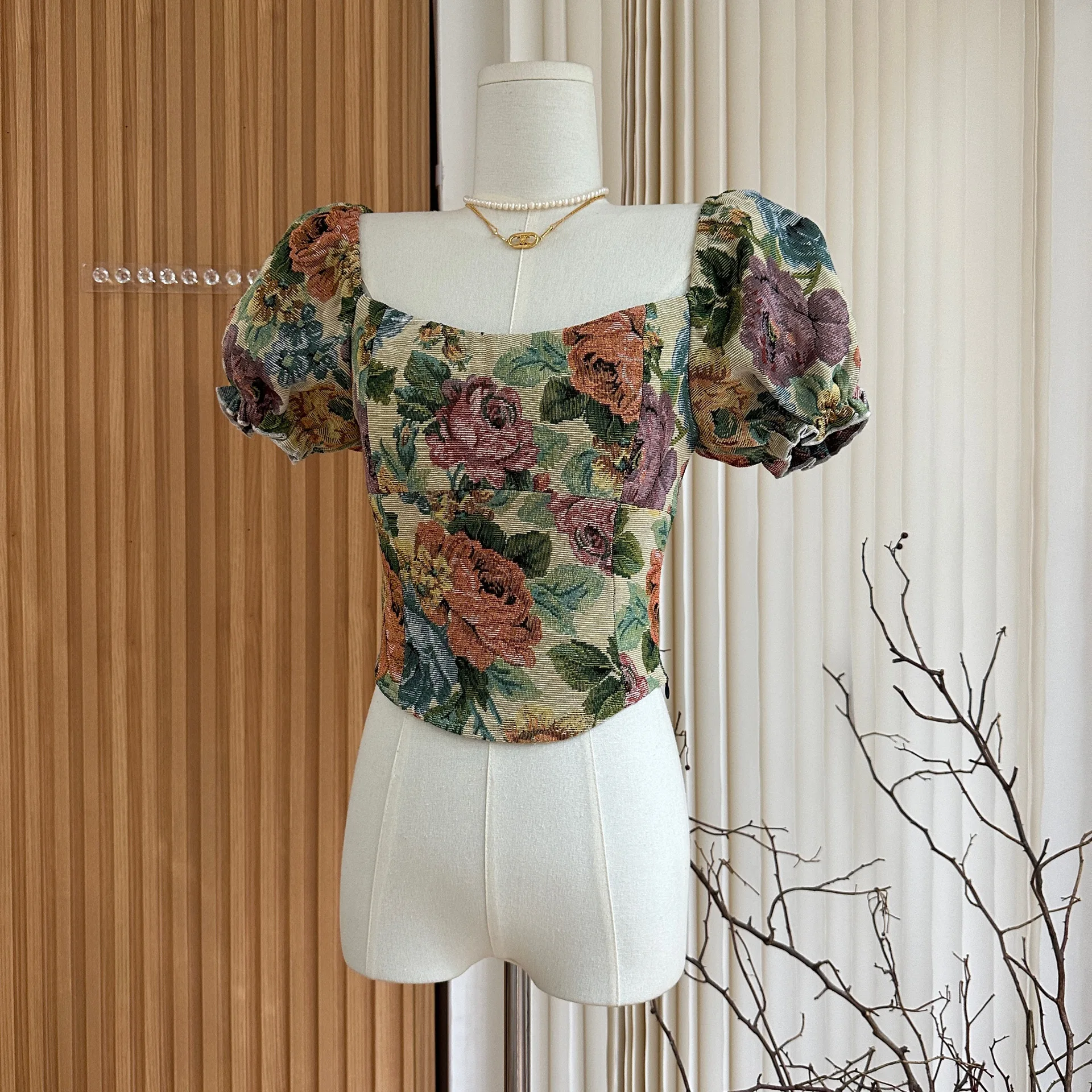French Vintage Corset Tops To Wear Out Sexy Floral Corsets Bustier Crop Top Tank Women Flower Camisole Shaper Streetwear
French Vintage Corset Tops To Wear Out Sexy Floral Corsets Bustier Crop Top Tank Women Flower Camisole Shaper Streetwear