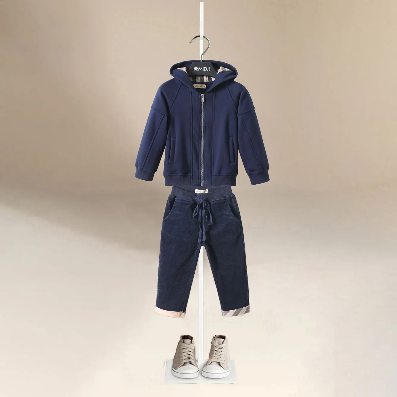 2023 Autumn Winter Girls' Suit jacket velvet two-piece Set Boy trendy kids Cotton Hooded Coats and Pants Children's Clothing1-6Y
2023 Autumn Winter Girls' Suit jacket velvet two-piece Set Boy trendy kids Cotton Hooded Coats and Pants Children's Clothing1-6Y