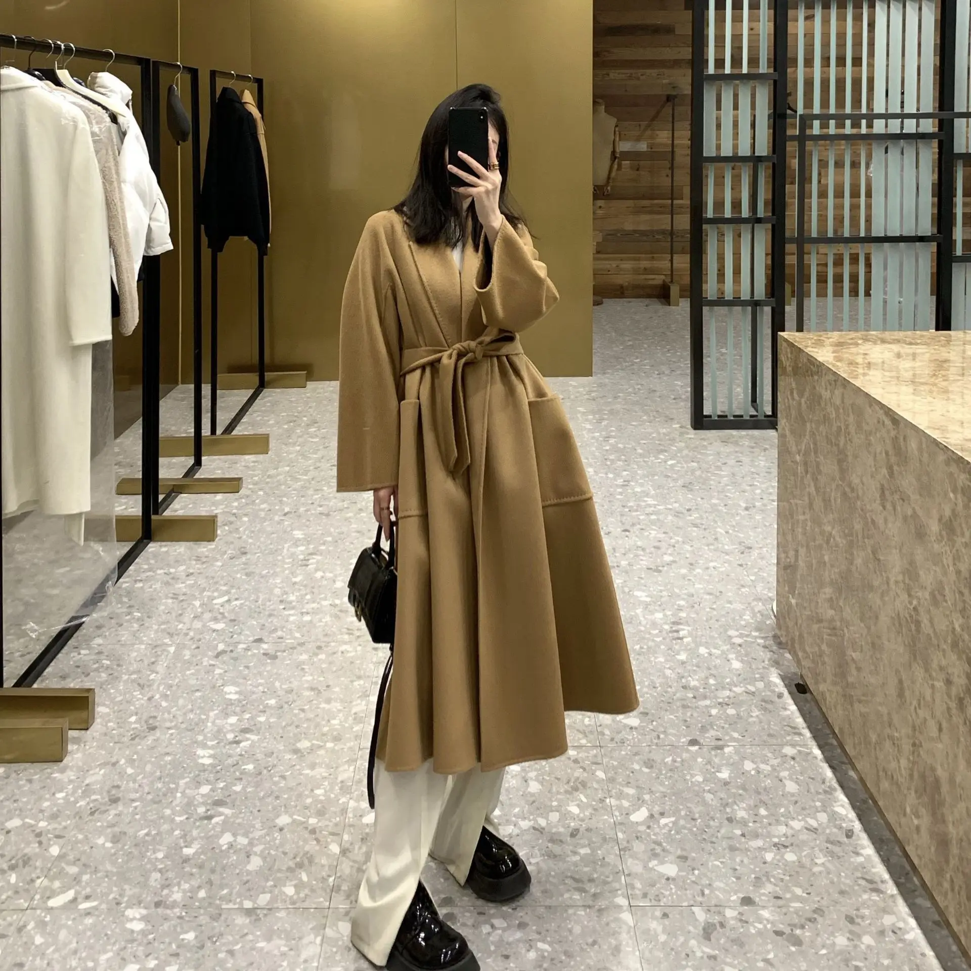 

Caramel Labbro 100% Cashmere Double-sided Water Ripple Coat Women's Coat Women's High-end Medium Length Hepburn Style