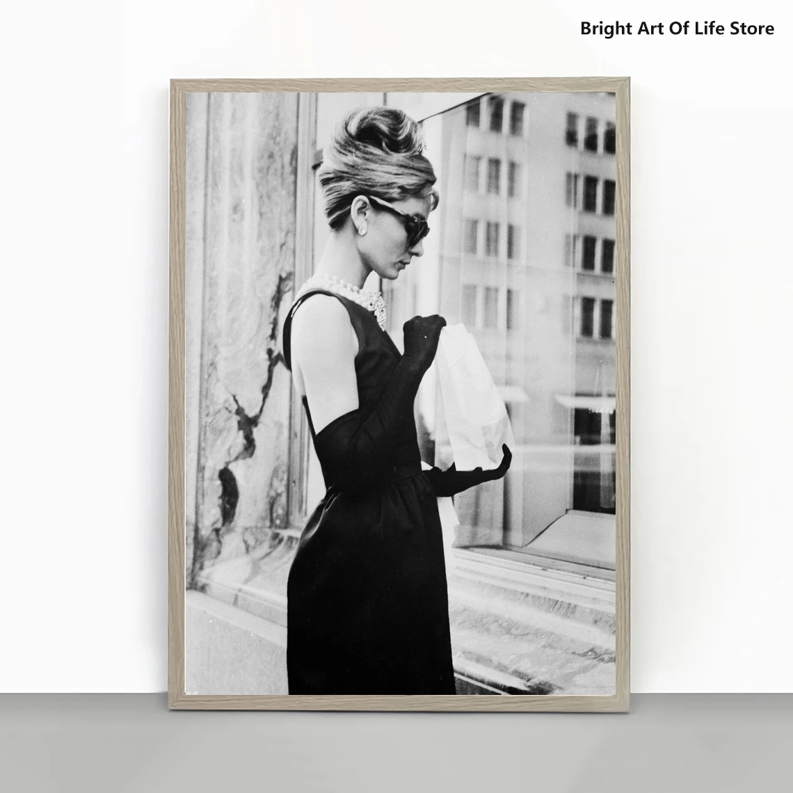 

Audrey Hepburn Breakfast At Tiffany's Movie Poster, High Quality Print, Vintage Art Photography, Home Décor Wall Art Fashion