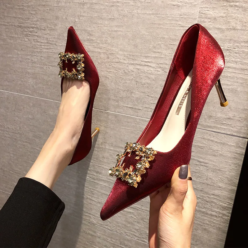 Plus Size 33-43 Pointed-toe Women Wedding Shoes Fashion 6cm Thin Heels Party Bridal Shoes Black Female Office High Heels Career
Plus Size 33-43 Pointed-toe Women Wedding Shoes Fashion 6cm Thin Heels Party Bridal Shoes Black Female Office High Heels Career