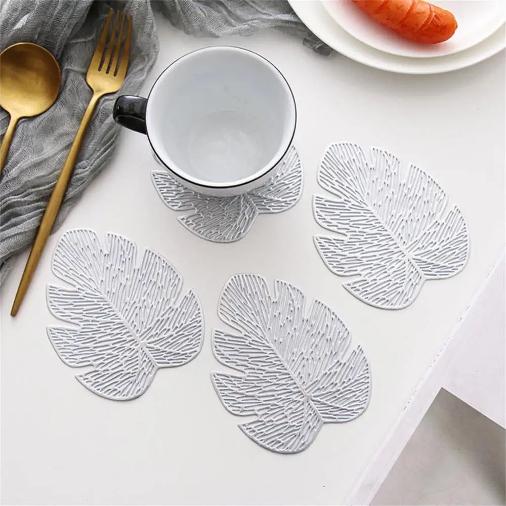 Soft Food Grade Dinner Plate Mats No Scattered Edges Heat Insulation Pad Wear-resistant Anti-skid Cup Coasters Comfortable
Soft Food Grade Dinner Plate Mats No Scattered Edges Heat Insulation Pad Wear-resistant Anti-skid Cup Coasters Comfortable