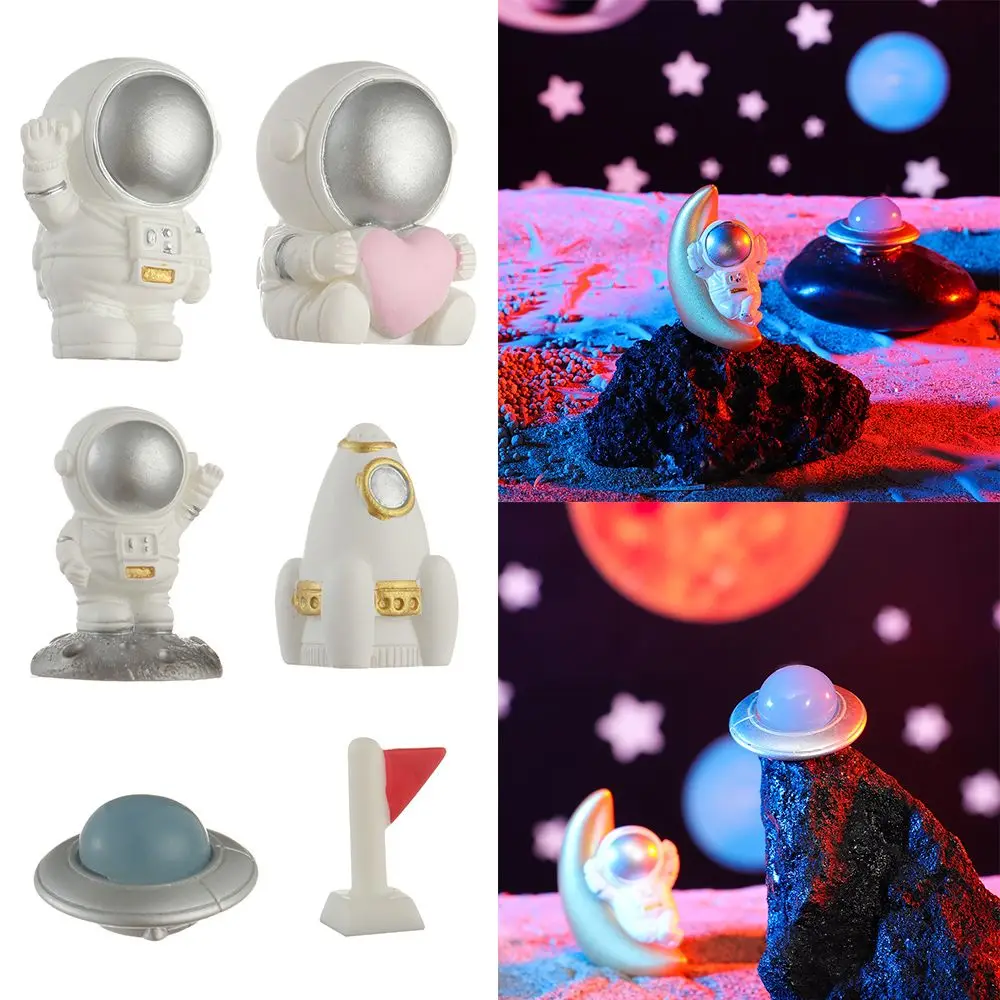 Accessories Astronaut Home Decoration Model Desktop Ornaments Statue Ornaments Resin Space Astronaut Micro Landscape
Accessories Astronaut Home Decoration Model Desktop Ornaments Statue Ornaments Resin Space Astronaut Micro Landscape