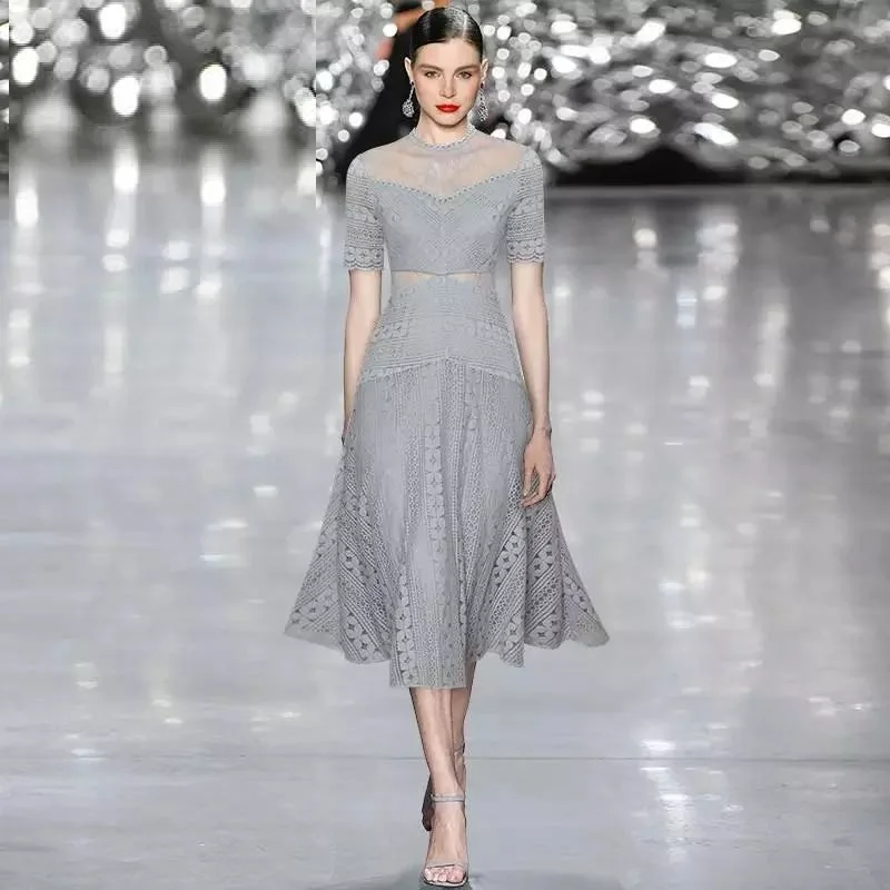 See Through Lace High Quality Hollow Out Party Dress Summer Women O Neck Short Sleeve Midi Lace Dress Vestidos Gray Runway F250
See Through Lace High Quality Hollow Out Party Dress Summer Women O Neck Short Sleeve Midi Lace Dress Vestidos Gray Runway F250