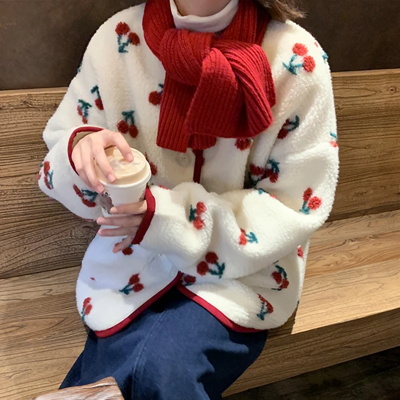 2022 Stylish Girls Korean Cherry Full Print Jacket Lamb Fleece Warm Winter Outerwear Women Students Kawaii Clothes Loose Buttons
2022 Stylish Girls Korean Cherry Full Print Jacket Lamb Fleece Warm Winter Outerwear Women Students Kawaii Clothes Loose Buttons