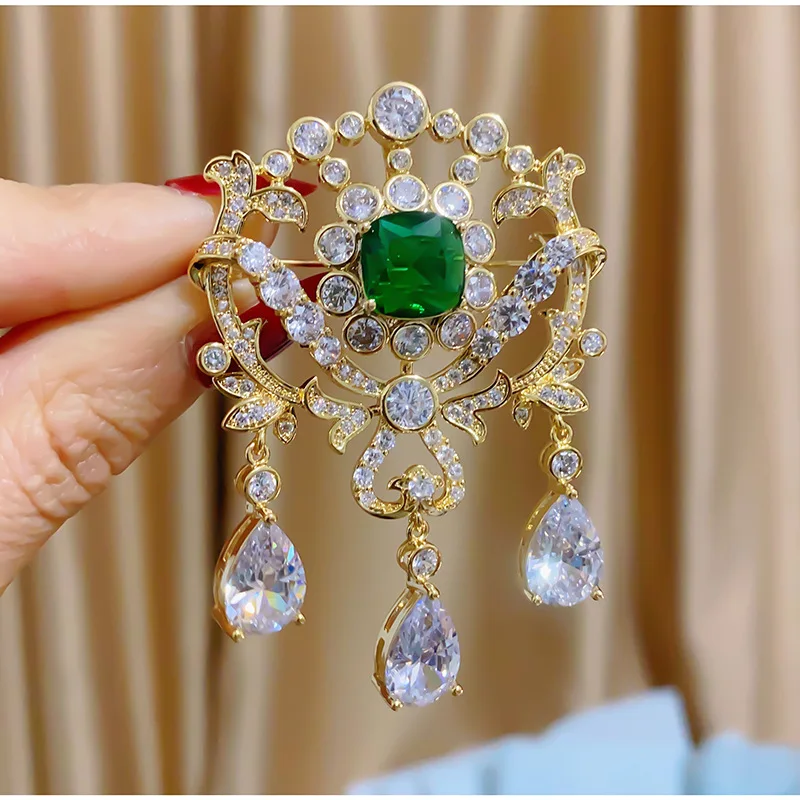 2023 New European Court Style Medal Retro Brooch Elegant Stylish Versatile and High-end Clothing Pin Corsage Decoration
2023 New European Court Style Medal Retro Brooch Elegant Stylish Versatile and High-end Clothing Pin Corsage Decoration