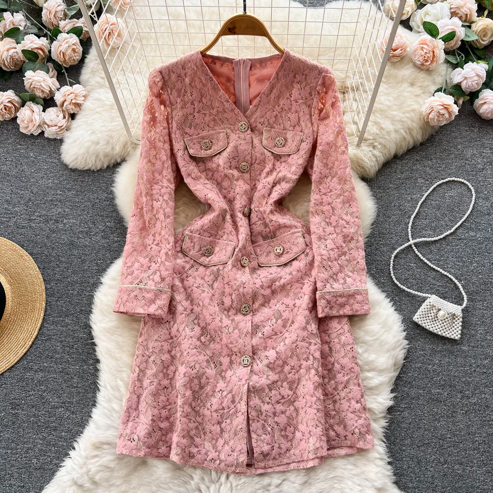 Autumn New Lace French Retro Waist Skinny V-neck Mid-length Jacquard A-line Dress
Autumn New Lace French Retro Waist Skinny V-neck Mid-length Jacquard A-line Dress