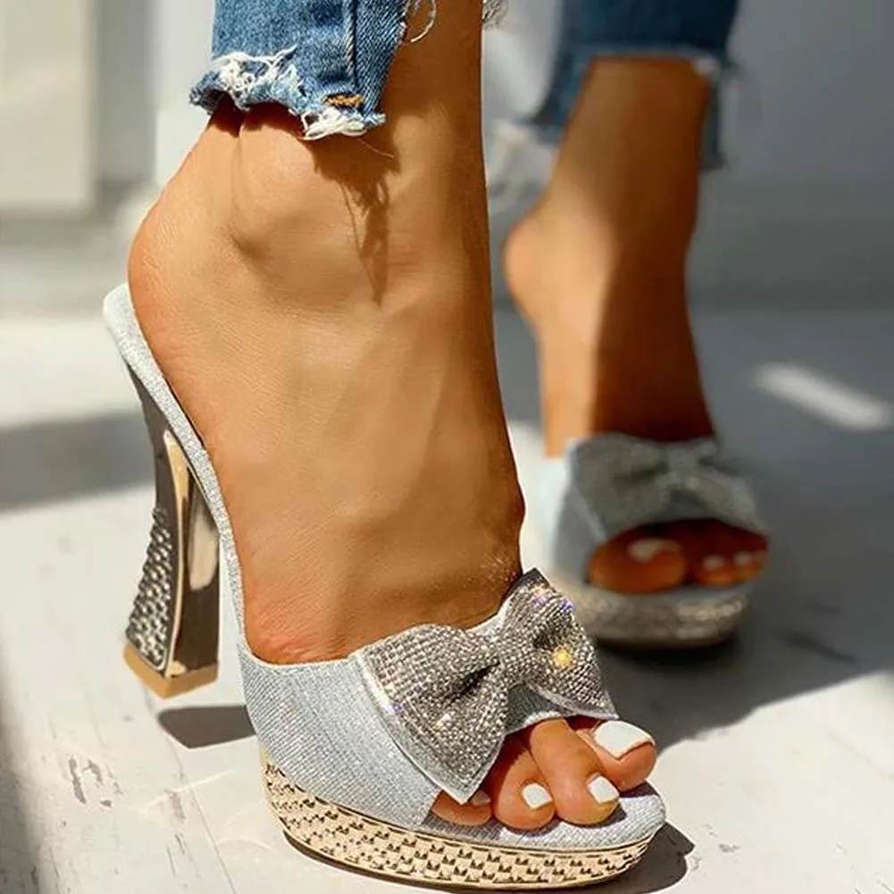Fashion Bowknot Slippers Women Summer Crystal Platform Sexy Chunky High Heels Shoes Woman Pumps womenshoes
Fashion Bowknot Slippers Women Summer Crystal Platform Sexy Chunky High Heels Shoes Woman Pumps womenshoes