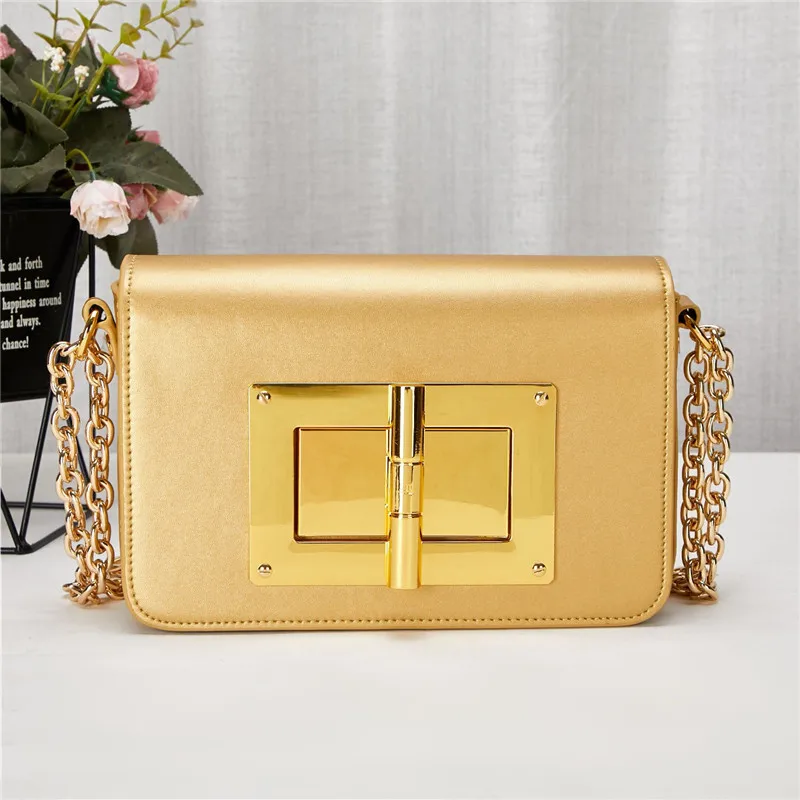 Luxury brand leather fashion designer fashion new women's bag Chain Wallet casual flip single shoulder High quality bag
Luxury brand leather fashion designer fashion new women's bag Chain Wallet casual flip single shoulder High quality bag