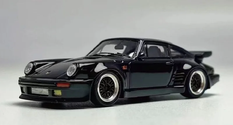 PreSale Master 1:64 911 930 Turbo Black Birdblack openable hood ver Die-Cast Car Model Collection Miniature
PreSale Master 1:64 911 930 Turbo Black Birdblack openable hood ver Die-Cast Car Model Collection Miniature