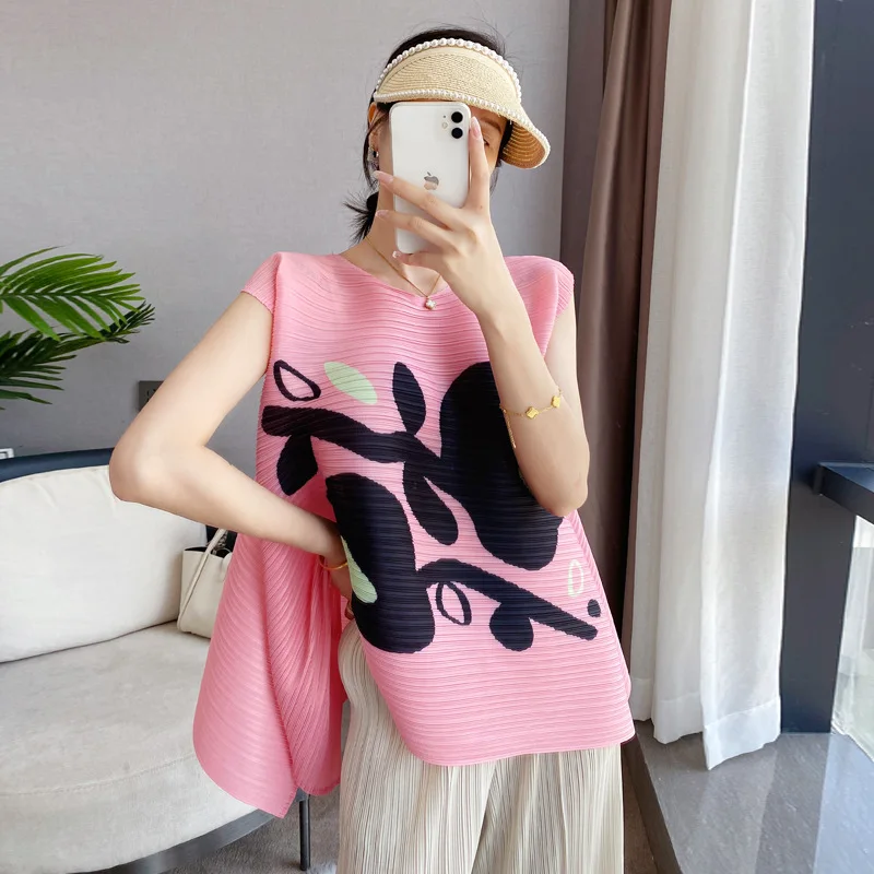 Women graphic t shirts Miyake Pleated Fashion High Street Printed Loose Large Size O-neck Summer Female Tops Tees Tide
Women graphic t shirts Miyake Pleated Fashion High Street Printed Loose Large Size O-neck Summer Female Tops Tees Tide