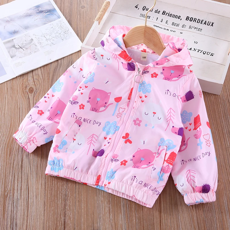 1-7 Years Baby Girls Jacket Spring Summer Hooded Kids Windbreaker Cute Cartoon Full Printed Trench Coats For Girls Birthday Gift
1-7 Years Baby Girls Jacket Spring Summer Hooded Kids Windbreaker Cute Cartoon Full Printed Trench Coats For Girls Birthday Gift