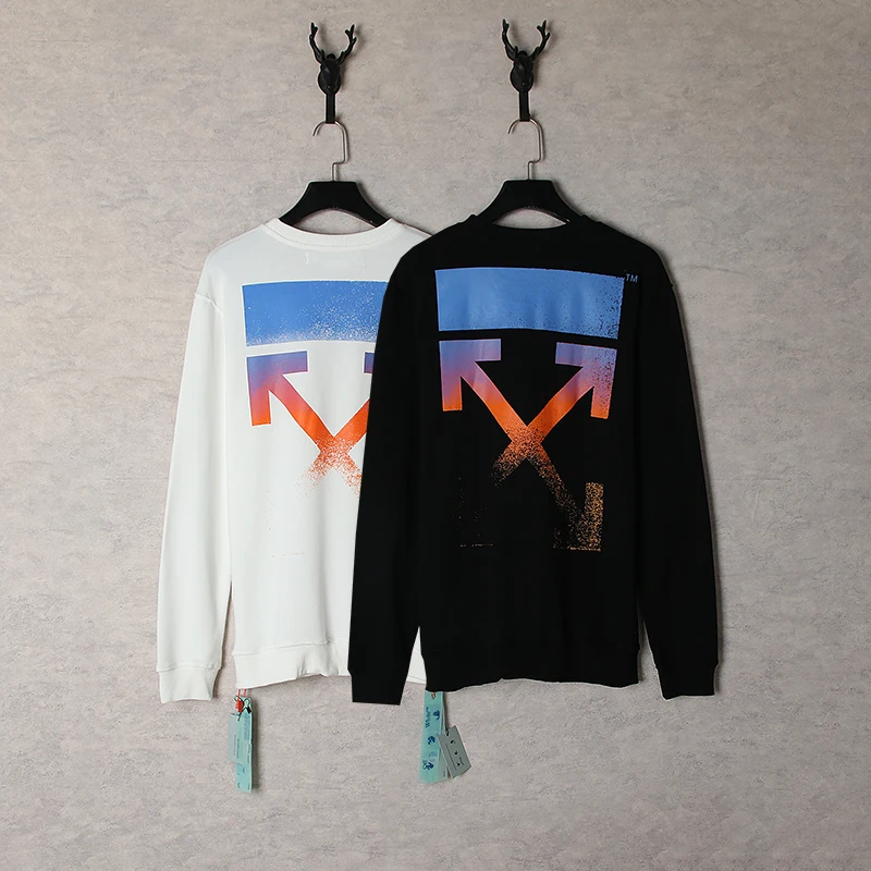 

New all-match 2023 autumn and winter black back gradient arrow print loose sweater for men and women of the same style