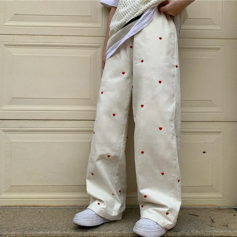 Women's Jeans 2023 New Y2K Streetwear Heart-shaped Embroidery Elastic Waist Vintage Baggy Straight Denim Trouser Wide Leg Pants
Women's Jeans 2023 New Y2K Streetwear Heart-shaped Embroidery Elastic Waist Vintage Baggy Straight Denim Trouser Wide Leg Pants