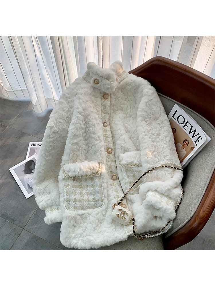 French Luxury Women Plush Patchwork Jacket Coat 2022 Autumn Winter Turtleneck Long Sleeve Female Outer Vintage Single Breasted
French Luxury Women Plush Patchwork Jacket Coat 2022 Autumn Winter Turtleneck Long Sleeve Female Outer Vintage Single Breasted