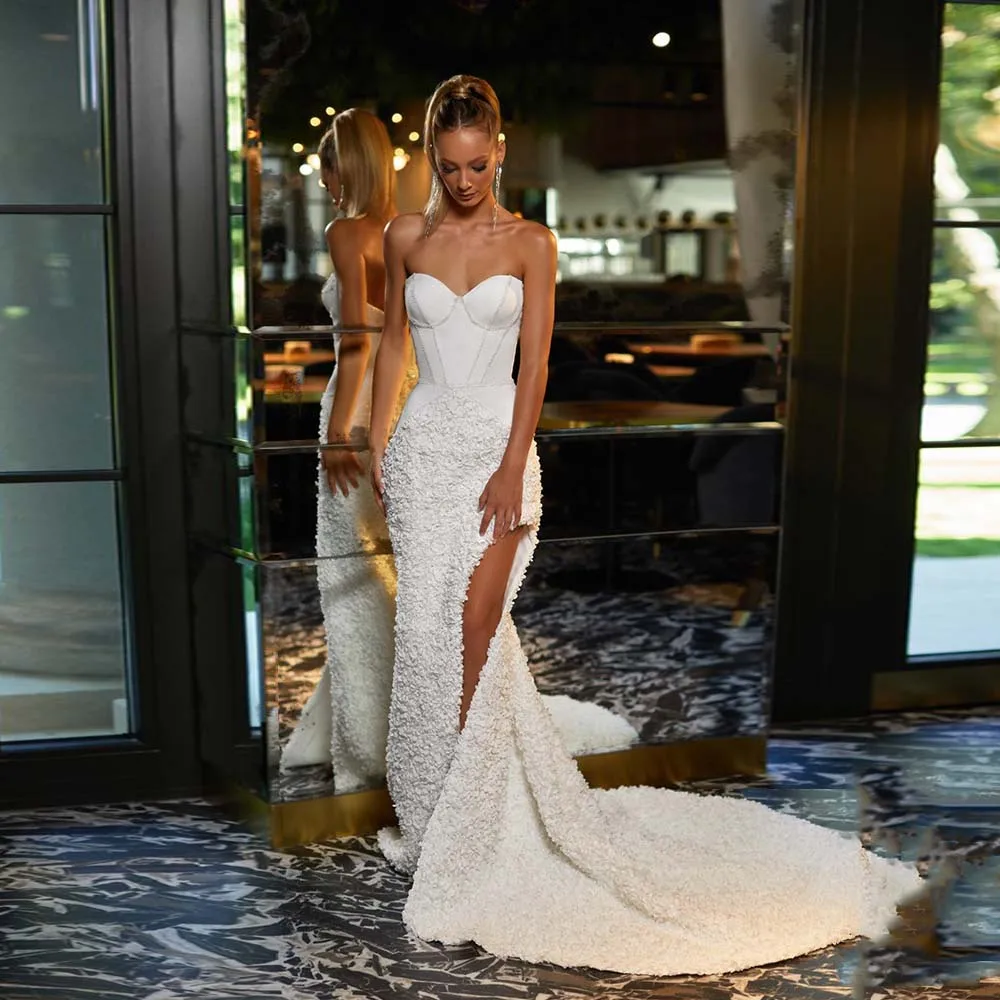 Modern Wedding Dresses 2022 New Sweetheart Sleeveless Zipper Bride Dress Sexy 3D Appliques High Side Slit Mermaid Bridal Gown
Modern Wedding Dresses 2022 New Sweetheart Sleeveless Zipper Bride Dress Sexy 3D Appliques High Side Slit Mermaid Bridal Gown