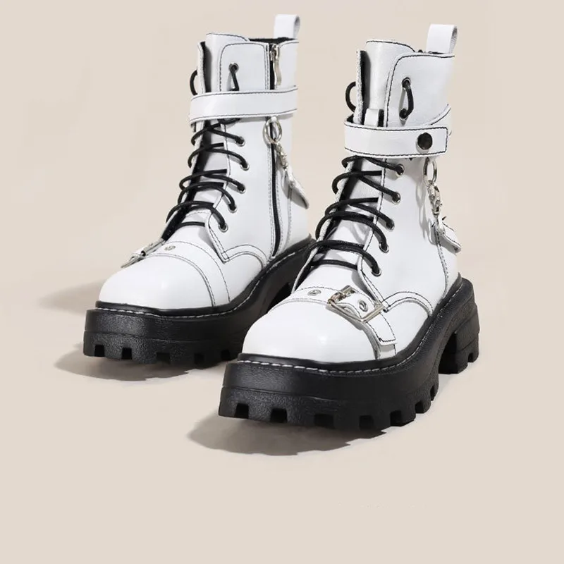 Winter Belt Boots Solid Motorcycle Boots Platform Genuine Leather Shoes Women Fashion Casual Boots Chunky Heels Lady Shoes 2022
Winter Belt Boots Solid Motorcycle Boots Platform Genuine Leather Shoes Women Fashion Casual Boots Chunky Heels Lady Shoes 2022