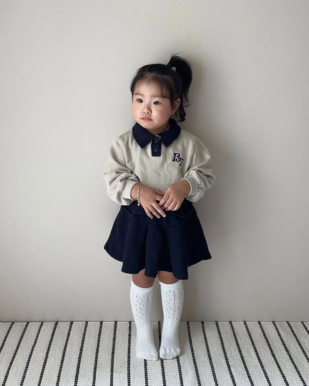 2022 Autumn Children Letter Embroidery Long Sleeve T-shirt Suit Girl Baby Cotton Tops + Jk Skirt 2pcs Set Baby Pleated Skirt Set
2022 Autumn Children Letter Embroidery Long Sleeve T-shirt Suit Girl Baby Cotton Tops + Jk Skirt 2pcs Set Baby Pleated Skirt Set