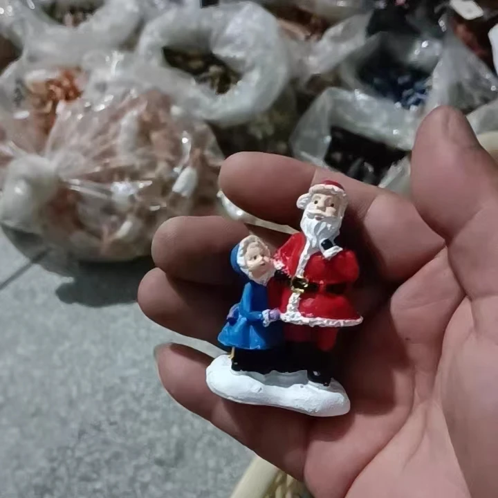 Resin figure mental psychological sand table game box court therapy little girl and santa
Resin figure mental psychological sand table game box court therapy little girl and santa