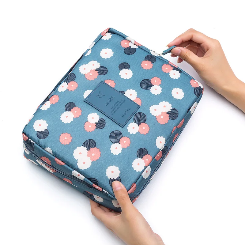 Outdoor Girl Makeup Bag Women Cosmetic Bag Women Toiletries Organizer Waterproof Female Storage Make up Cases
Outdoor Girl Makeup Bag Women Cosmetic Bag Women Toiletries Organizer Waterproof Female Storage Make up Cases