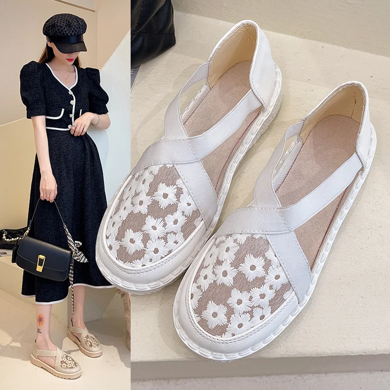 Women Flats Embroider Hollow Slip-on Casual Sneakers 2023 New Summer Female Round Toe Sweet Style Leisure Sandals Femme Shoes
Women Flats Embroider Hollow Slip-on Casual Sneakers 2023 New Summer Female Round Toe Sweet Style Leisure Sandals Femme Shoes